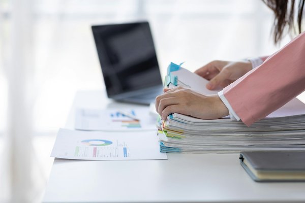 Logiciel ged (gestion électronique des documents) : révolutionnez votre entreprise en 2025